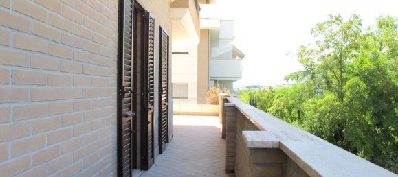 4غرفة شقة في Teramo, Italy رقم 306393 28