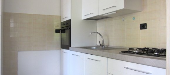 4غرفة شقة في Teramo, Italy رقم 306393 15