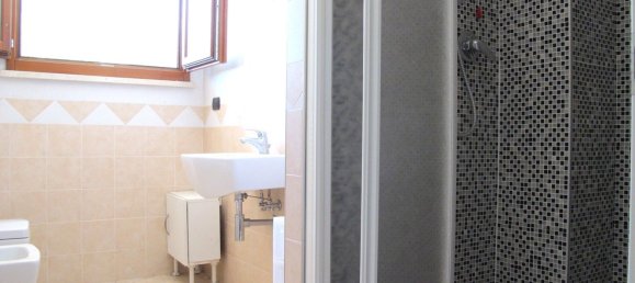 4غرفة شقة في Teramo, Italy رقم 306393 38