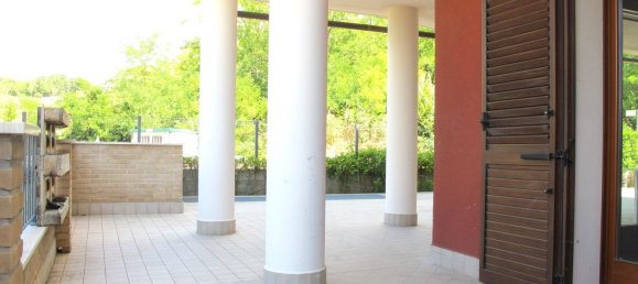 4غرفة شقة في Teramo, Italy رقم 306393 3