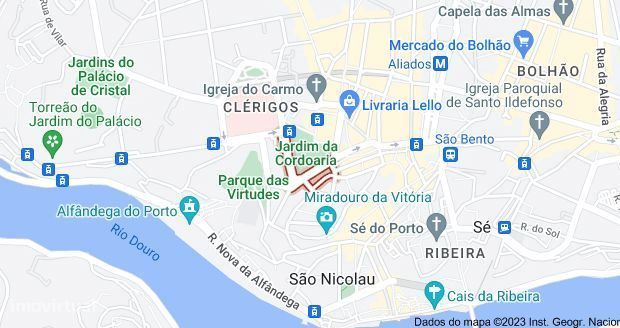 Здание с 9 спальнями в Порту, Португалия № 142076