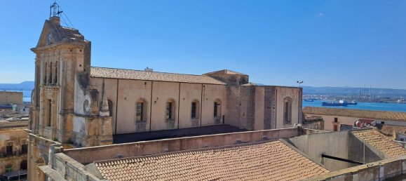 5 rooms Apartment in Augusta, Italy No. 135619 10