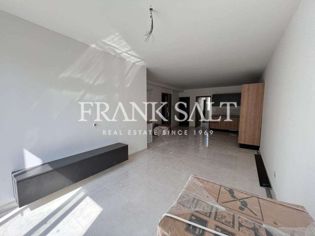 Квартира с 2 спальнями в Гзира, Мальта № 4656