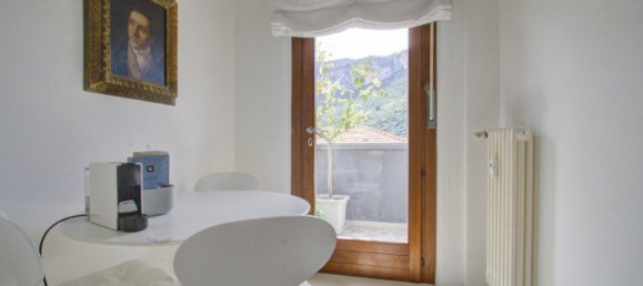 3 bedrooms Apartment in Trento, Italy No. 291120 9