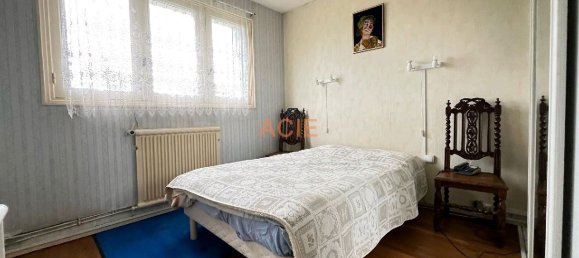 3 bedrooms House in Louvres, France No. 178812 4