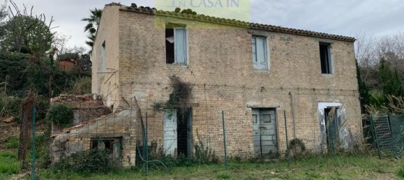  قطعة أرض في Silvi, Italy 9805متر مربع رقم 74456 33