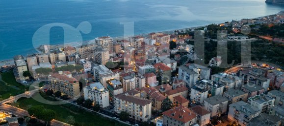 Квартира с 2 спальнями в Борджо Верецци, Италия № 53808 32