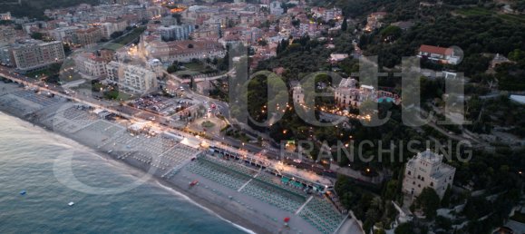 Квартира с 2 спальнями в Борджо Верецци, Италия № 53808 15