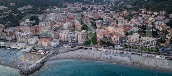 Квартира с 2 спальнями в Борджо Верецци, Италия № 53808 13