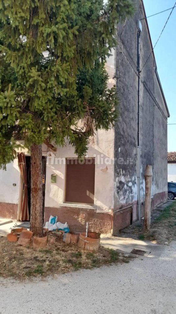 4 غرف نوم فيلا في Rodigo, Italy رقم 355769