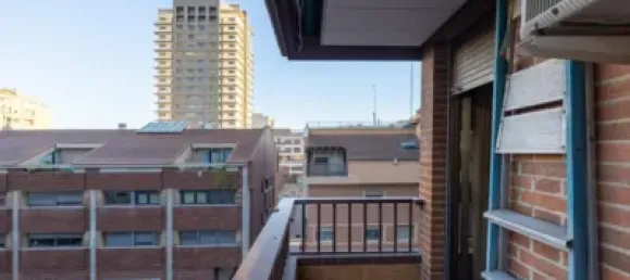 Apartamento de 4 dormitorios en Granada, Spain No. 20595 26