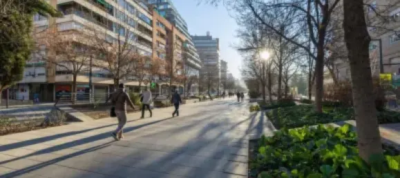 Apartamento de 4 dormitorios en Granada, Spain No. 20595 40