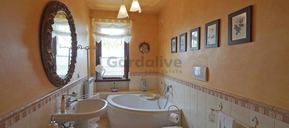 3 bedrooms Villa in Toscolano Maderno, Italy No. 326520 28
