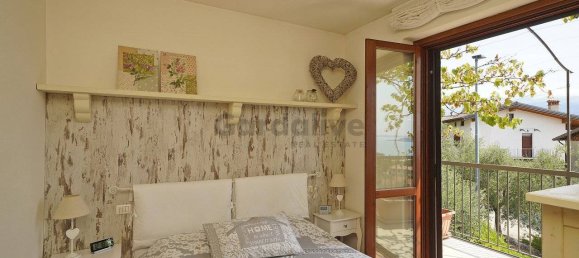 3 bedrooms Villa in Toscolano Maderno, Italy No. 326520 9
