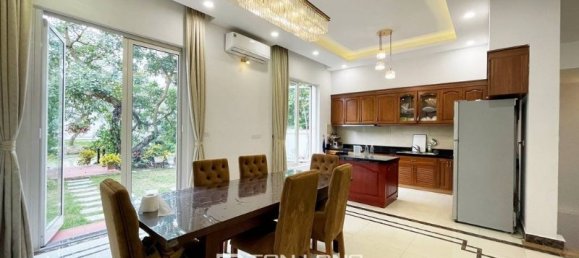 Вилла с 4 спальнями в Лонгбьен, Вьетнам № 682 3