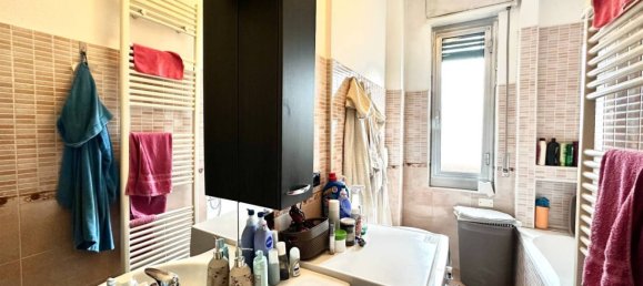 2 bedrooms Apartment in Milan, Italy No. 247630 28