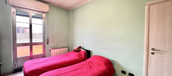 2 bedrooms Apartment in Milan, Italy No. 247630 12