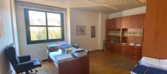 5-Zimmer Büro in Perugia, Italy, Nr. 78055 6