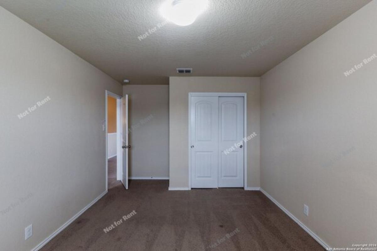 5 bedrooms House in San Antonio, USA No. 402829