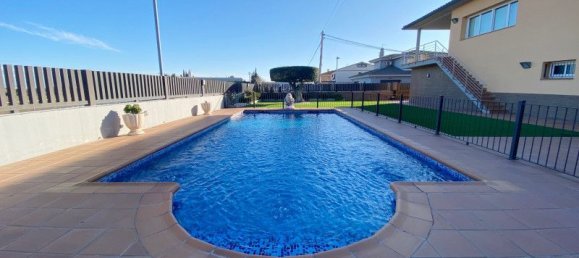 4 Schlafzimmer Haus in Vilamalla, Spain, Nr. 78981 5