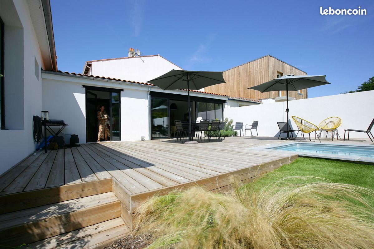 4 bedrooms House in La Rochelle, France No. 319553