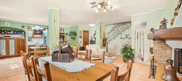 Villa de 11 divisões em Carrara, Italy N.º 273063 32