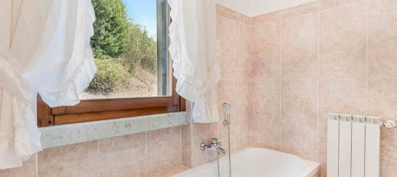 Villa de 11 divisões em Carrara, Italy N.º 273063 15