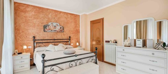 Villa de 11 divisões em Carrara, Italy N.º 273063 11