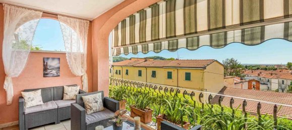 Villa de 11 divisões em Carrara, Italy N.º 273063 8