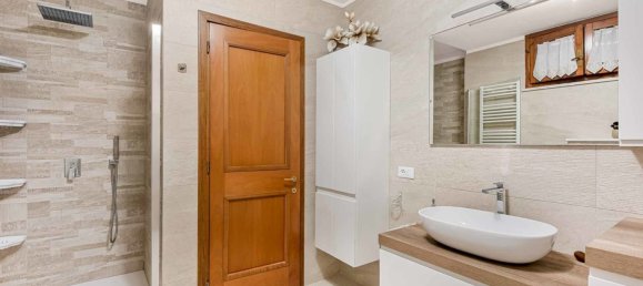 Villa de 11 divisões em Carrara, Italy N.º 273063 34