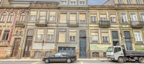 4 bedrooms House in Porto, Portugal No. 160093 20