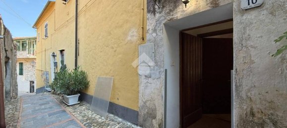 2 bedrooms House in Cipressa, Italy No. 304236 3