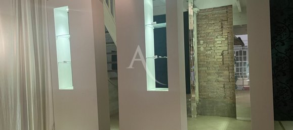 Коммерческая недвижимость 290м² в Нансе, Франция № 82423 4