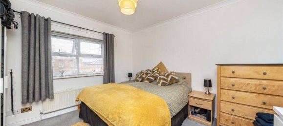 2 bedrooms Apartment in London, United Kingdom No. 12944 4