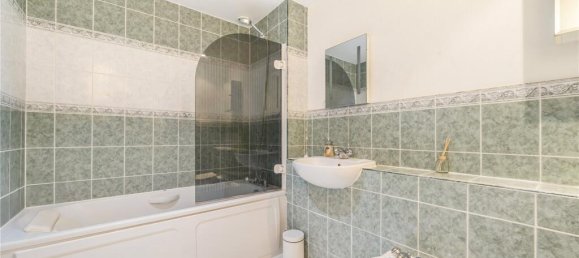 2 bedrooms Apartment in London, United Kingdom No. 12944 7