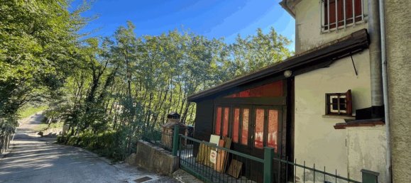 3 bedrooms House in Tarzo, Italy No. 372679 5