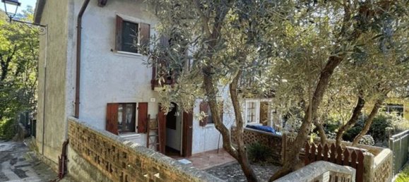 3 bedrooms House in Tarzo, Italy No. 372679 3