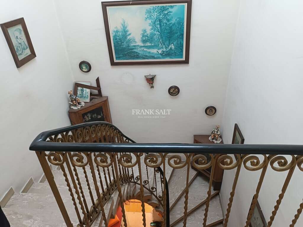 3 chambres Maison de ville à Paola, Malta No. 2018