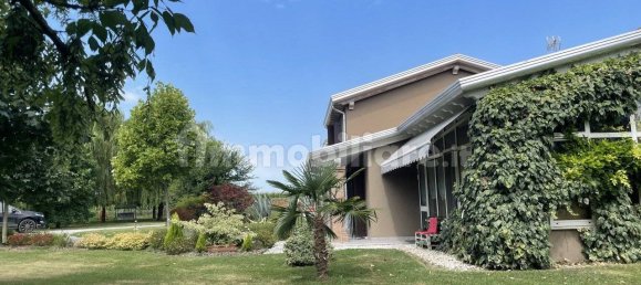 4 bedrooms Villa in Correzzola, Italy No. 375947 28