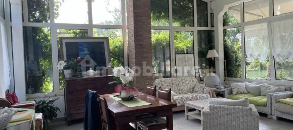 4 bedrooms Villa in Correzzola, Italy No. 375947 7