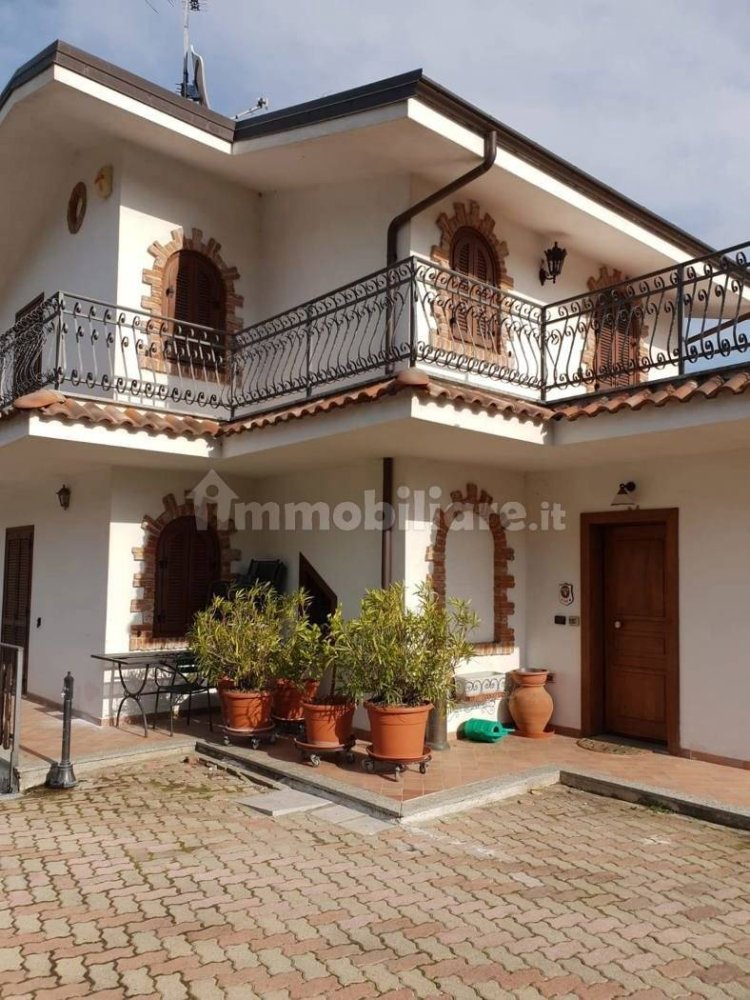 Villa de 3 dormitorios en Almese, Italy No. 283909