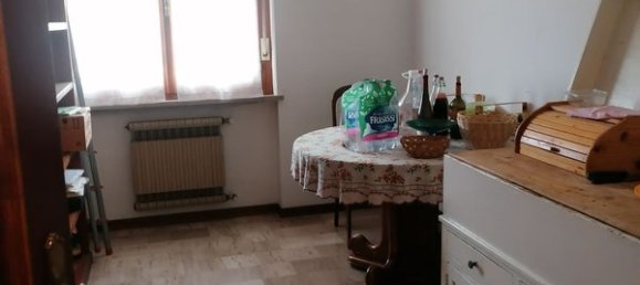 8 rooms Apartment in Fermignano, Italy No. 149711 2
