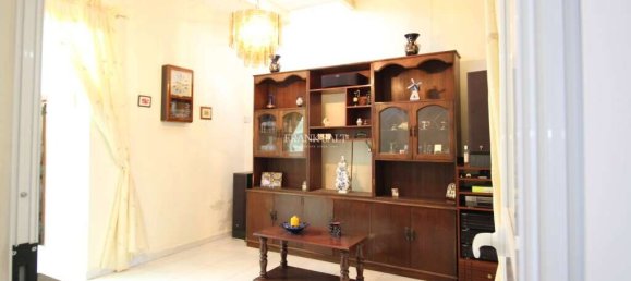 5 Schlafzimmer Stadthaus in Paola, Malta, Nr. 1753 2