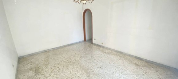2 rooms Apartment in Bari, Italy No. 17749 6