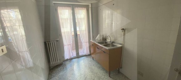 2 rooms Apartment in Bari, Italy No. 17749 17