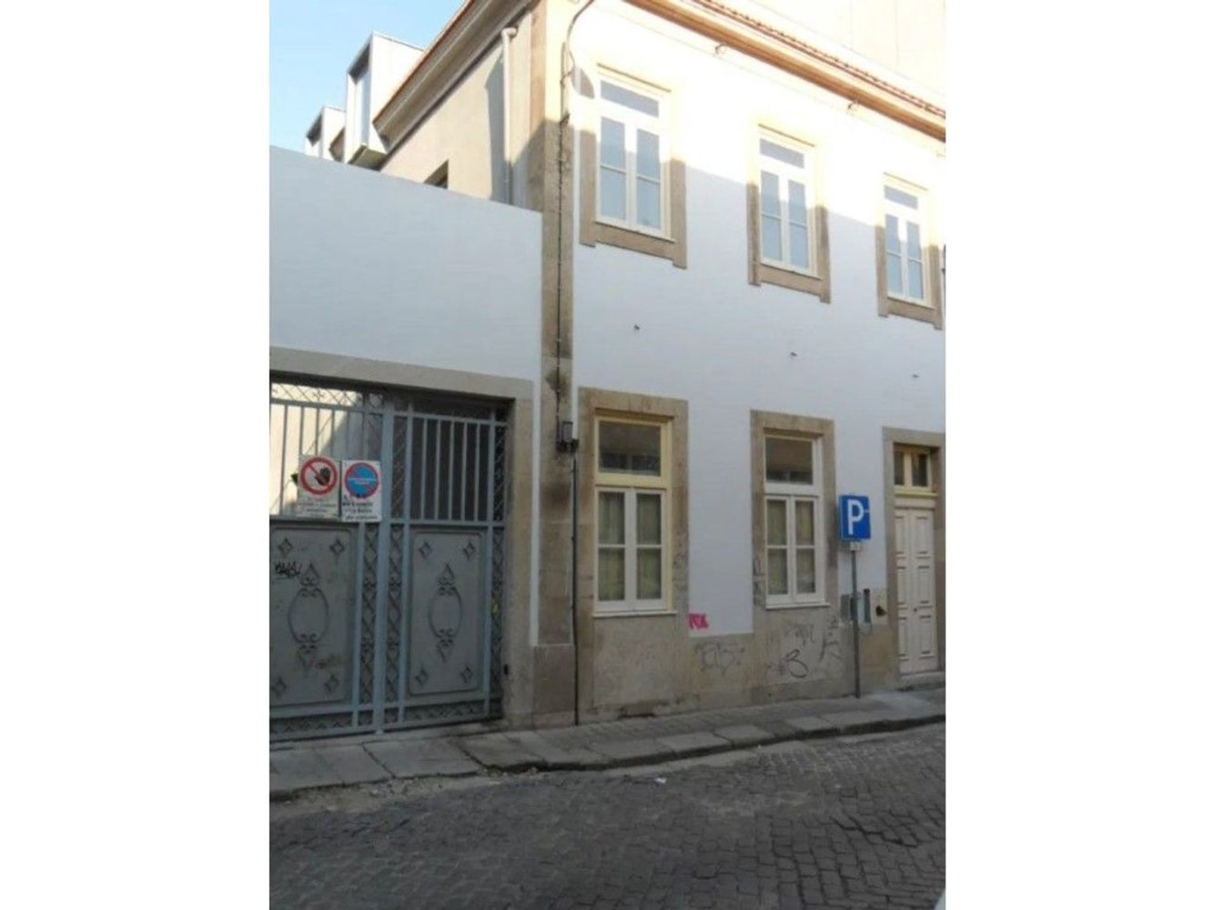  Land in Porto, Portugal No. 244471