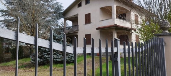 Вилла с 8 комнатами в Каприата д'Орба, Италия № 147459 2