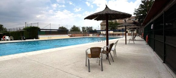 3 bedrooms House in Getafe, Spain No. 170756 3