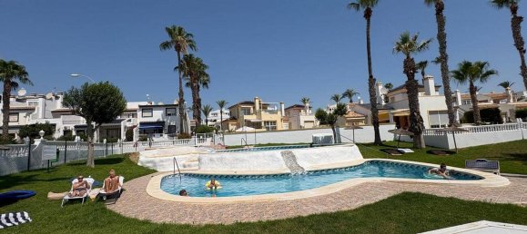 3 غرف نوم فيلا في Alicante, Spain رقم 188710 25