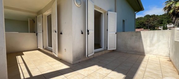 2 Schlafzimmer Wohnung in Santa-Lucia-di-Moriani, France, Nr. 59882 8